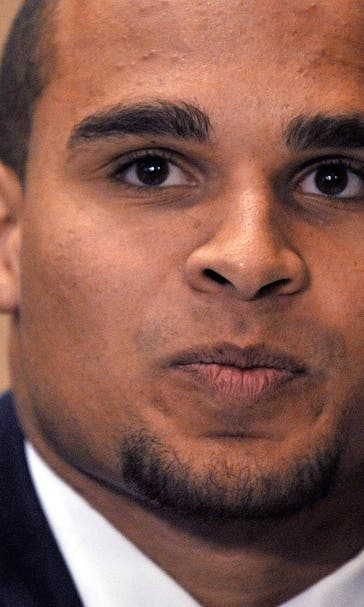 NLRB throws out ruling to allow college athletes to unionize